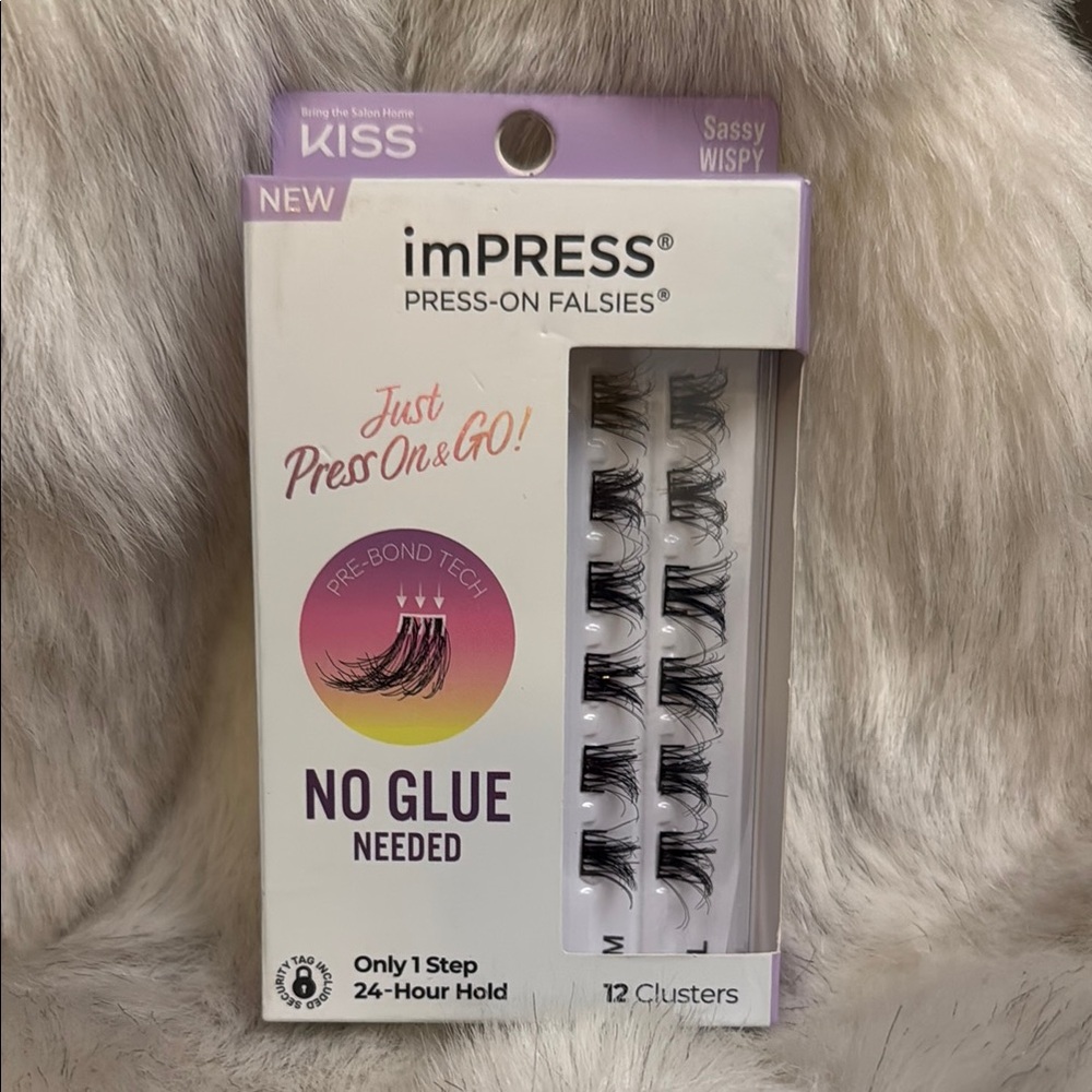 KISS imPRESS Press-On Falsies - Sassy Wispy